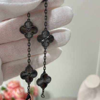 [LUCKY LOVE]CLOVER 5 MOTIF BLACK BRACELET