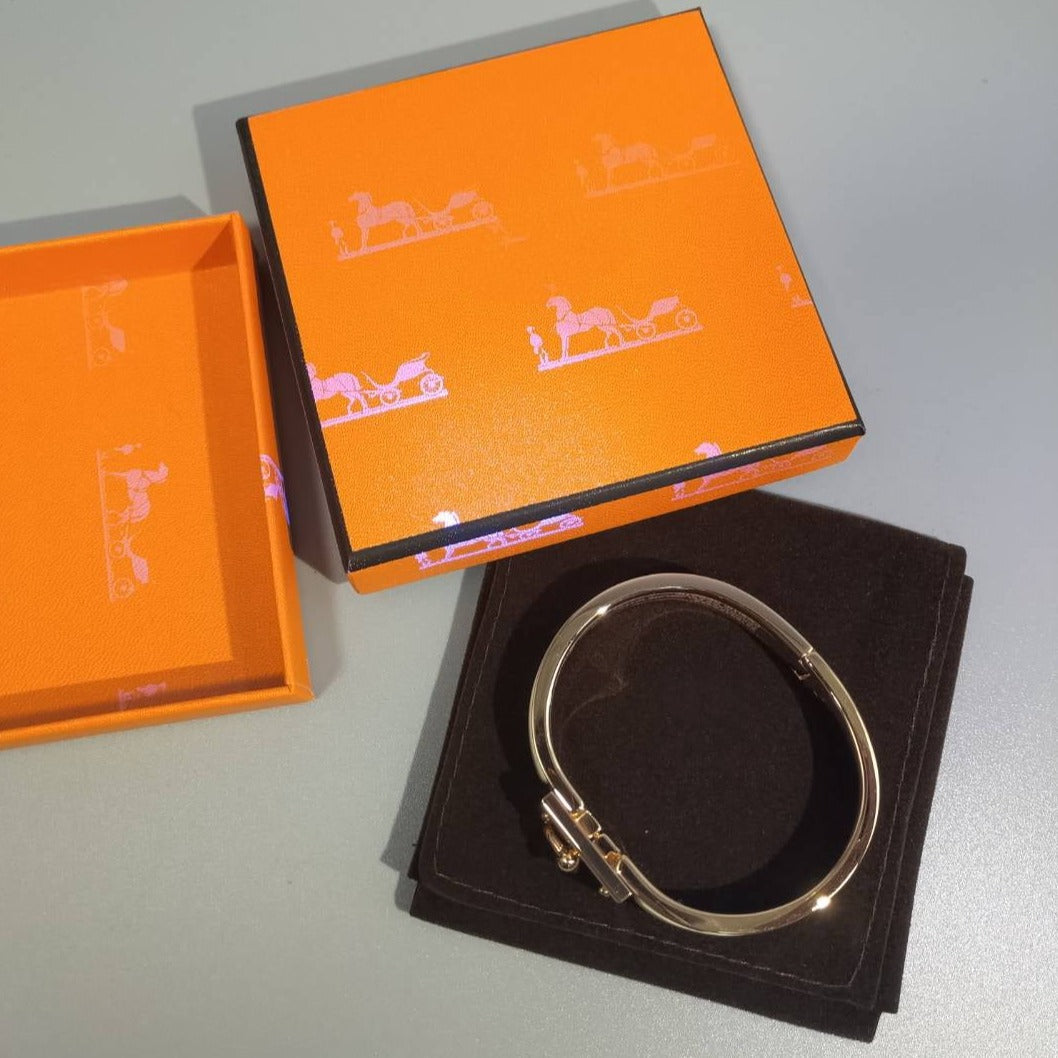 [LUCKY LOVE]H RED BRACELET