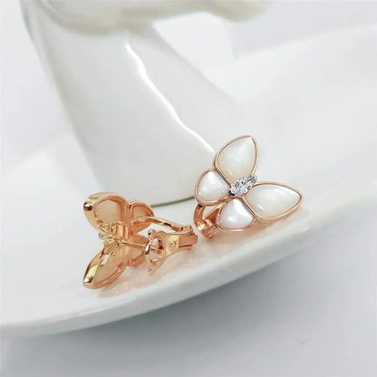 [LUCKY LOVE]BUTTERFLY MOP DIAMOND EARRINGS