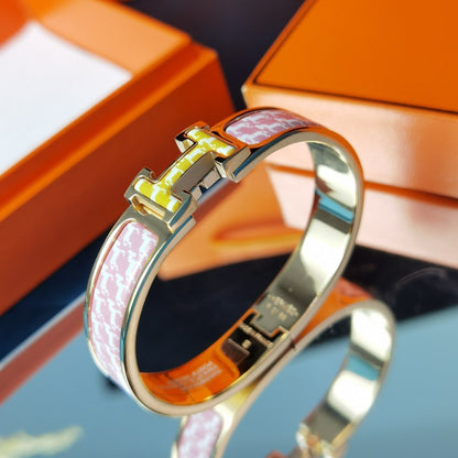 [LUCKY LOVE]H HORSE BRACELET 12MM