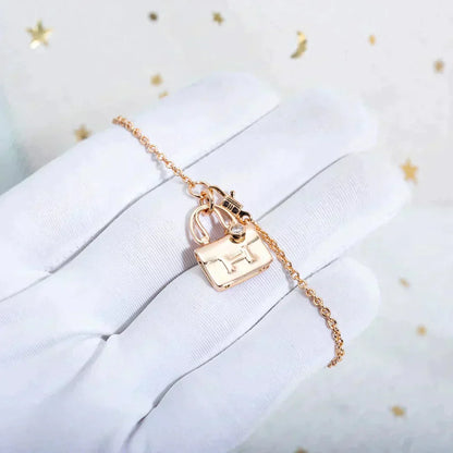 [LUCKY LOVE]AMULETTE PEDANT ROSE GOLD NECKLACE
