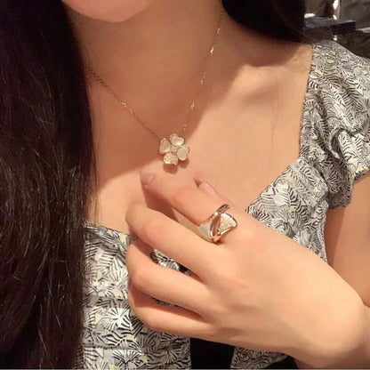 [LUCKY LOVE]CLOVER MOP DIAMOND ROSE GOLD NECKLACE