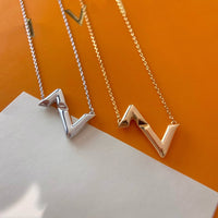 [LUCKY LOVE]VOLTE UPSIDE DOWN NECKLACE