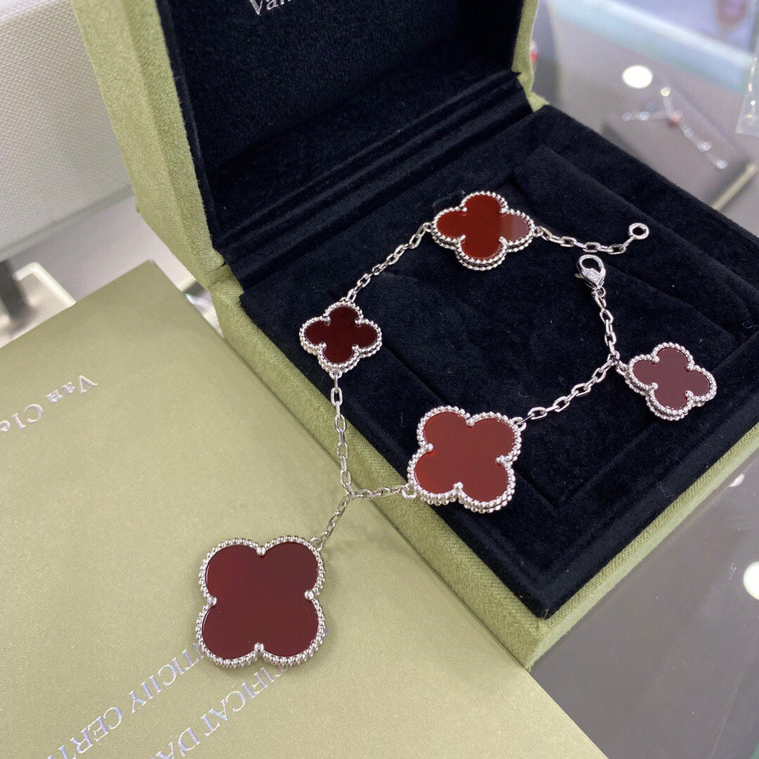 [LUCKY LOVE]CLOVER 5 MOTIFS SIVLER CARNELIAN BRACELET