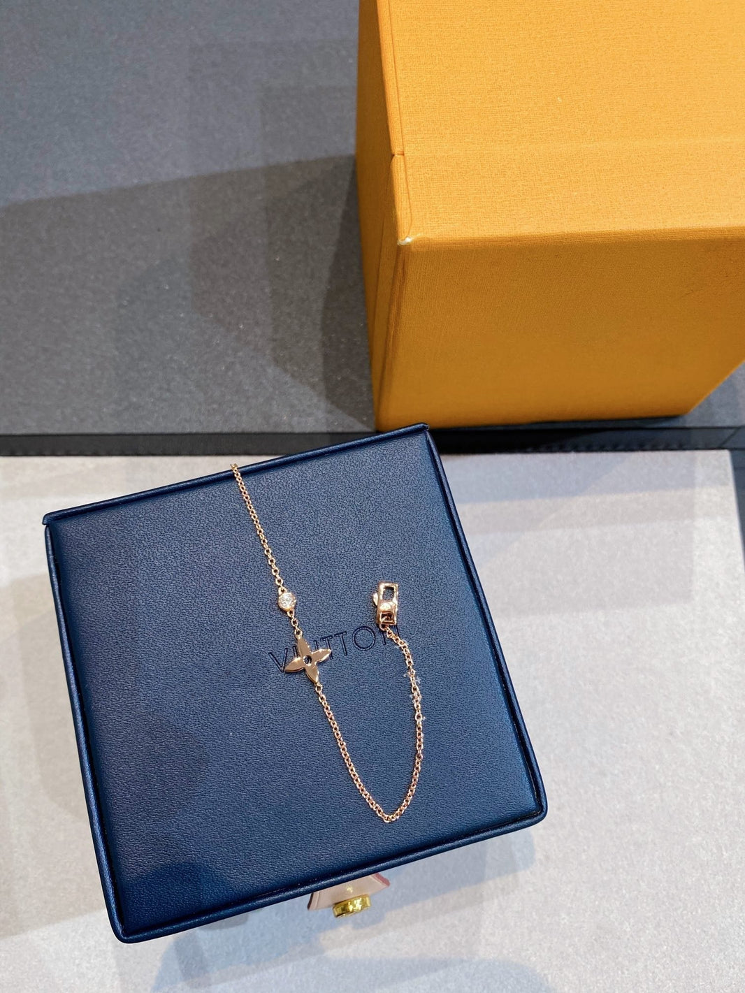[LUCKY LOVE]STAR DIAMOND PINK GOLD BRACELET