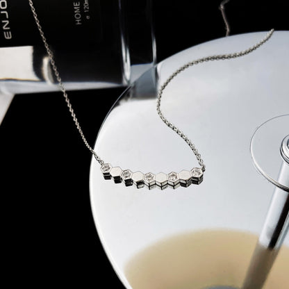 [LUCKY LOVE]BEE MY LOVE DIAMOND NECKLACE