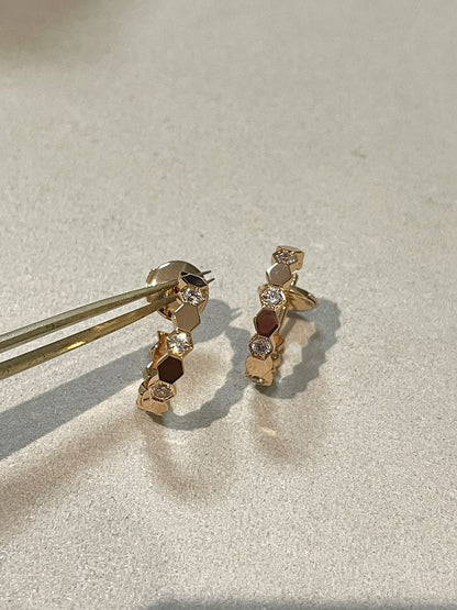 [LUCKY LOVE]Hollow Design Four-Leaf Clover Flower Shape Ring