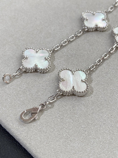 [LUCKY LOVE]CLOVER WHITE PEARL MOP 5 MOTIF BRACELET COLLECTION