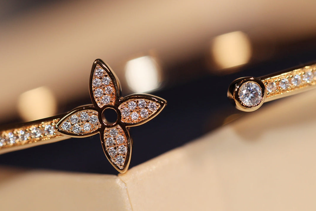 [LUCKY LOVE]IDYLLE GOLD OPEN BRACELET DIAMOND PAVED