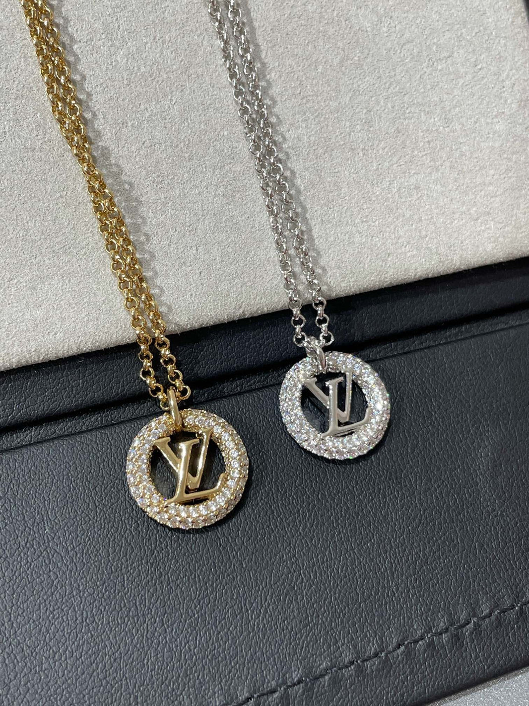[LUCKY LOVE]BY NIGHT DIAMOND PAVED NECKLACE