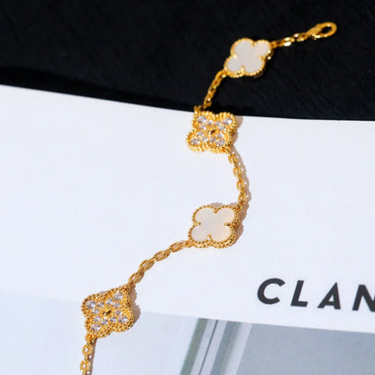 [LUCKY LOVE]CLOVER WHITE PEARL MOP 5 MOTIF BRACELET COLLECTION