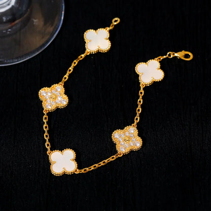 [LUCKY LOVE]CLOVER WHITE PEARL MOP 5 MOTIF BRACELET COLLECTION