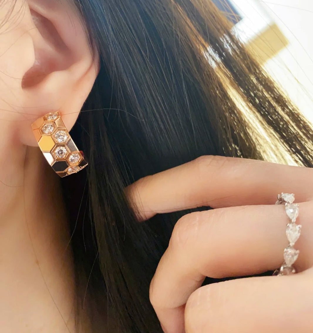 [LUCKY LOVE]BEE LOVE DIAMOND HOOP EARRINGS