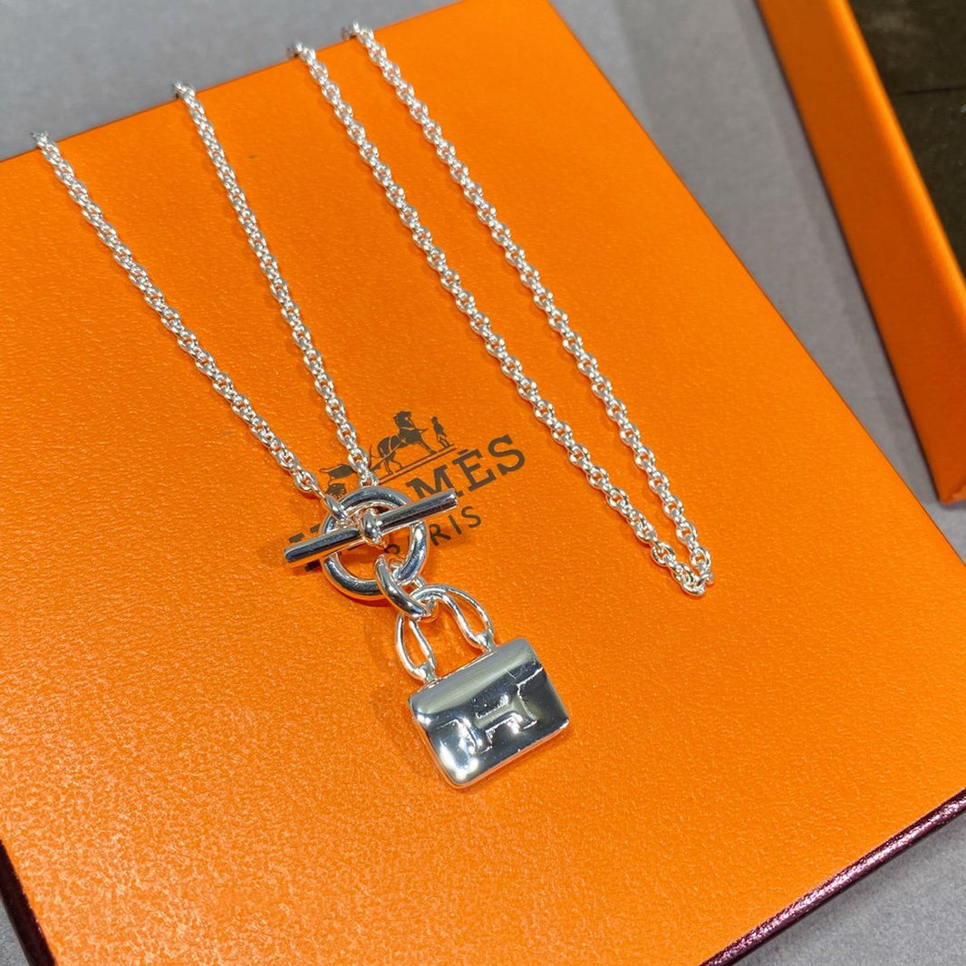[LUCKY LOVE]CONSTANCE PEDANT SILVER NECKLACE