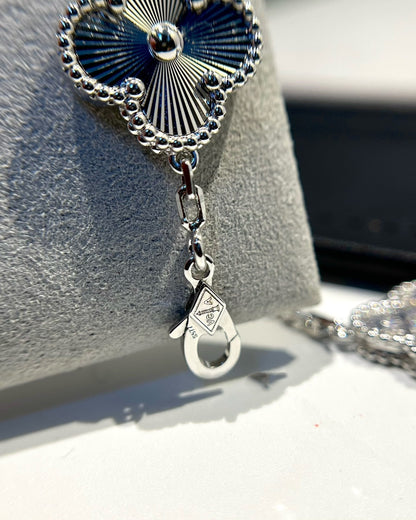 [LUCKY LOVE] CLOVER 5 MOTIF LASER BRACELET COLLECTION