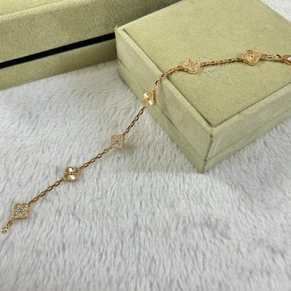 [LUCKY LOVE]CLOVER 6 MOTIF DIAMOND LASER BRACELET