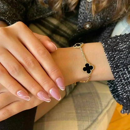 [LUCKY LOVE]CLOVER  5 MOTIFS BLACK ONYX BRACELET