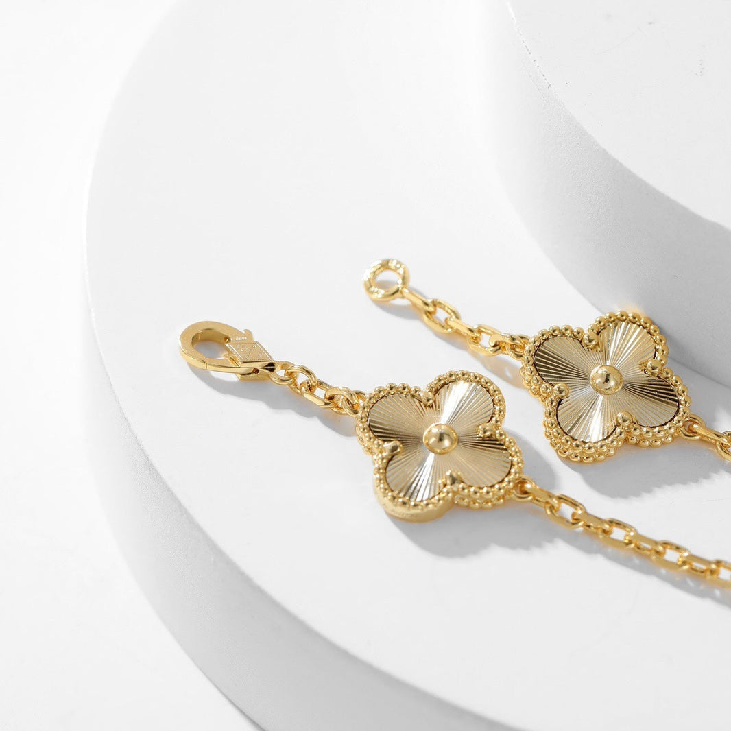 [LUCKY LOVE]CLOVER 10 MOTIFS LASER NECKLACE