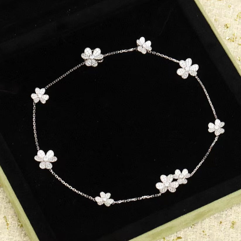 [LUCKY LOVE]FRIVOLE SILVER 9 FLOWERS NECKLACE