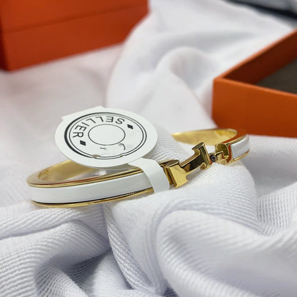 [LUCKY LOVE]CLASSIC HM CLIC WHITE 8MM ENAMEL BRACELET