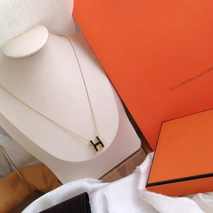 [LUCKY LOVE]HM CLIC BLACK ENAMEL GOLD NECKLACE