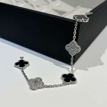 [LUCKY LOVE] CLOVER 5 MOTIF ONYXS BRACELET COLLECTION