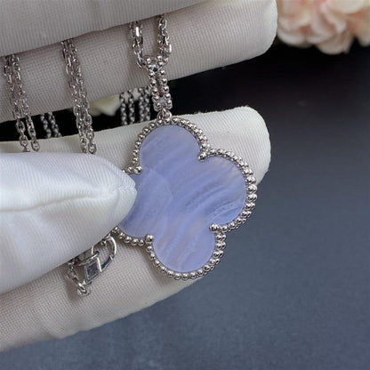 [LUCKY LOVE]CLOVER SILVER CHALCEDONY BIG CLOVER NECKLACE