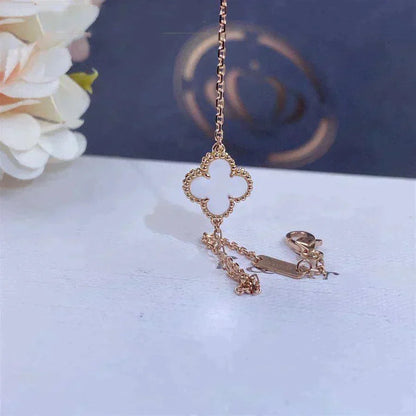 [LUCKY LOVE]CLOVER WHITE MOP SINGLE FLOWER BRACELET